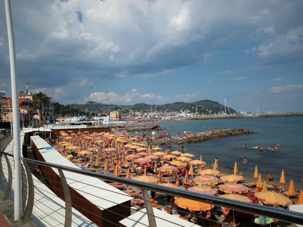 St George Villa Imperia Dış mekan fotoğraf