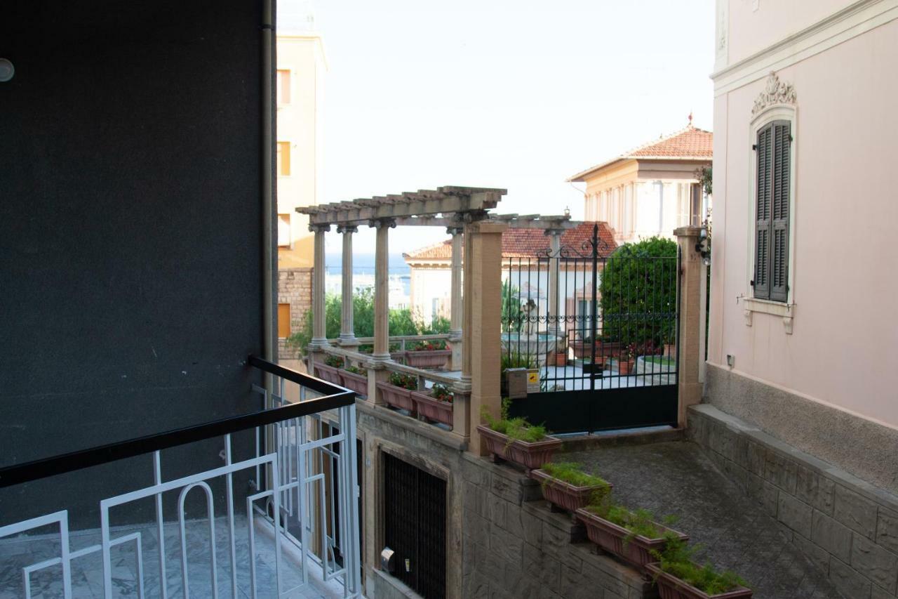 St George Villa Imperia Dış mekan fotoğraf